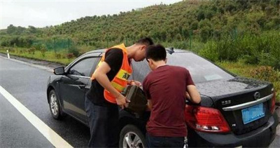 甘泉永福道路救援